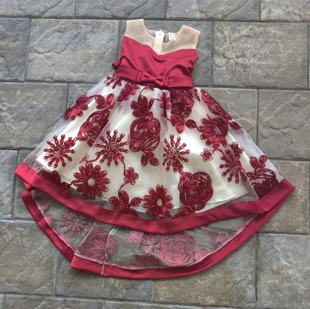 Beautiful Christmas Dress Girl Size  12